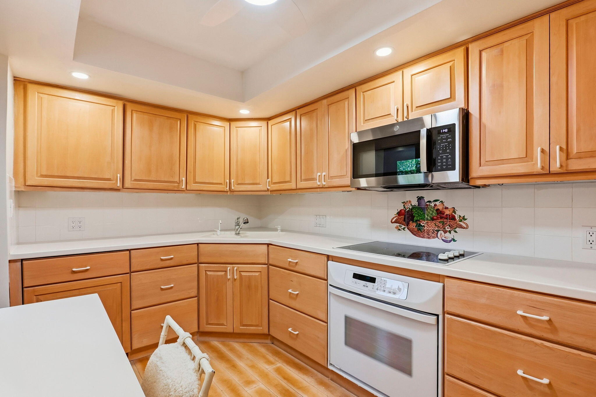 6885 North Ocean Boulevard, Unit 1010 Ocean Ridge, FL 33435 - Photo 9 of 57 Kitchen