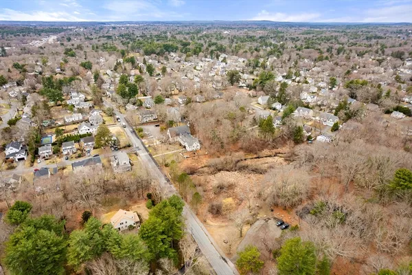 $2,200,000 | 53 Elmwood Road, Wellesley, MA 02481