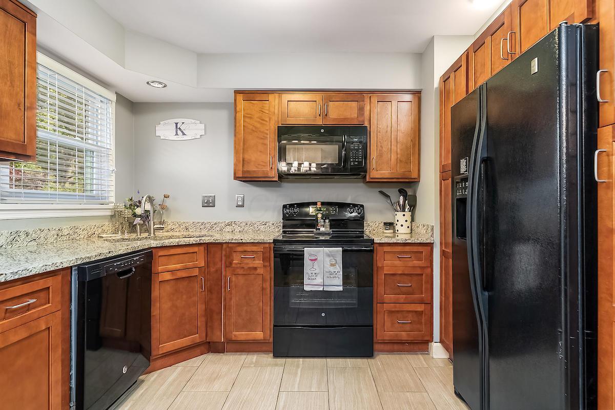 2611 Charing Road, Unit C Columbus, OH 43221 - Photo 12 of 27 Gallery Image 12