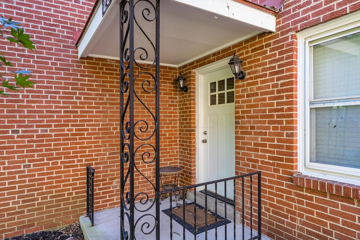 2611 Charing Road, Unit C Columbus, OH 43221 - Photo 25 of 27 Gallery Image 25