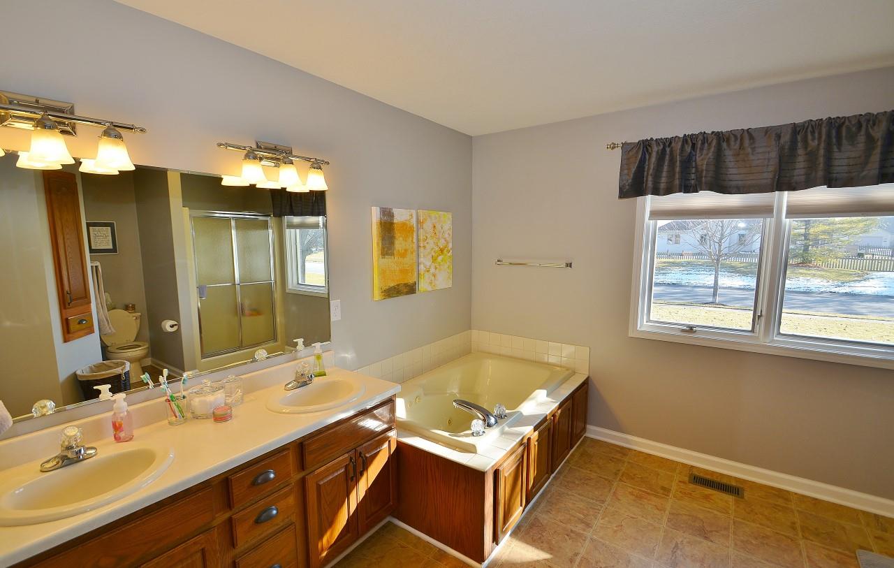 10108 White Cedar Road Fort Wayne, IN 46804 - Photo 18 of 31 Gallery Image 18