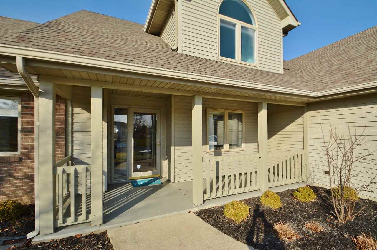 10108 White Cedar Road Fort Wayne, IN 46804 - Photo 3 of 31 Gallery Image 3