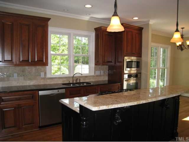 903 Shelley Road Raleigh, NC 27609 - Photo 5 of 12