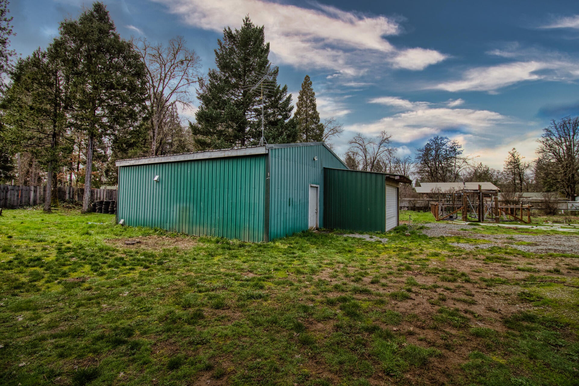 4767 Holland Loop Road Cave Junction, OR 97523 - Photo 25 of 29 Shop 2