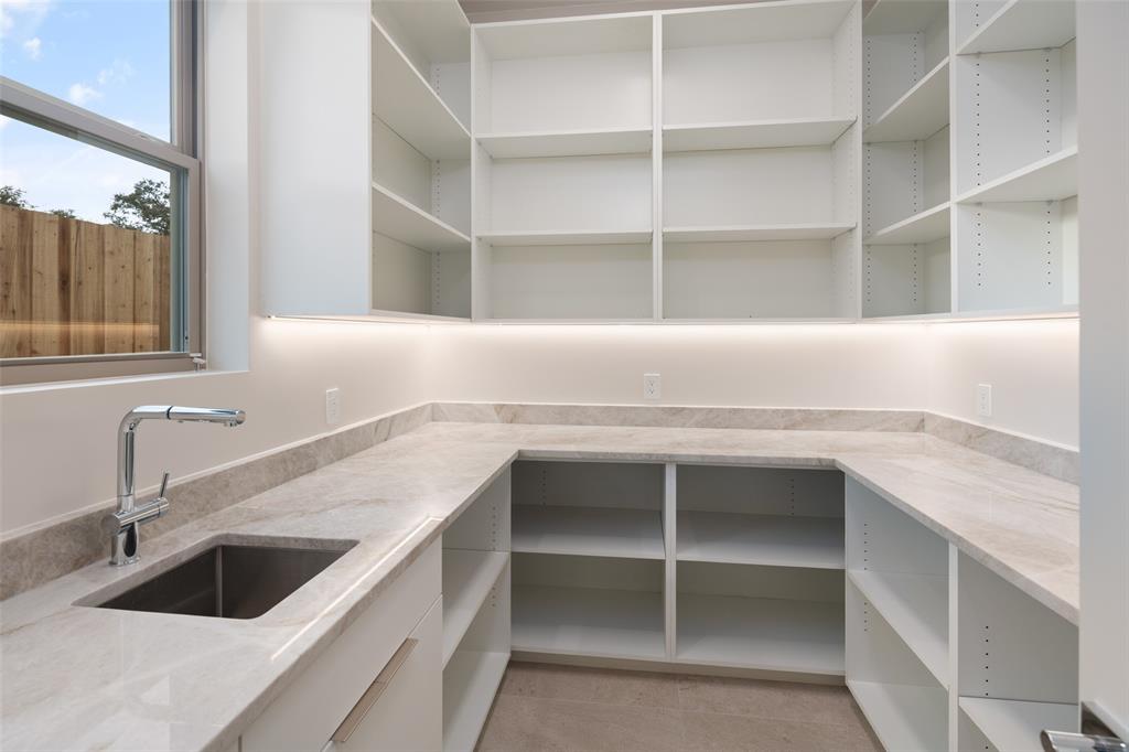 3262 St Croix Drive Dallas, TX 75229 - Photo 8 of 19