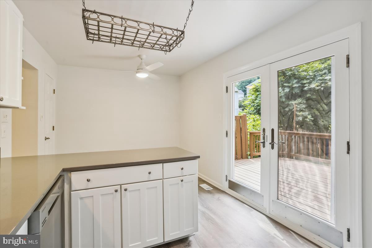 18 Kinsman View Circle Silver Spring, MD 20901 - Photo 9 of 58