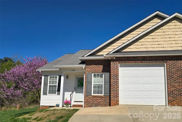 $250,000 | 1662 Golden Cedar Lane, Newton, NC 28658