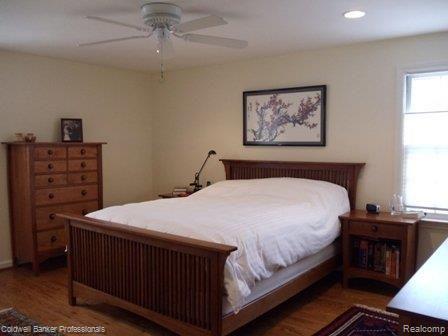 360 Fisher Road Grosse Pointe, MI 48230 - Photo 11 of 17 DSC00144