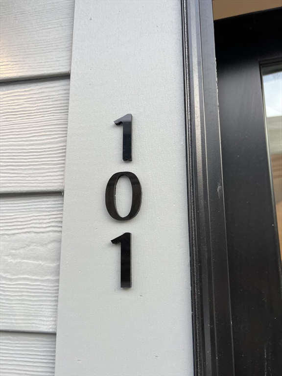 157 Everett Street, Unit 101 Boston, MA 02134 - Photo 7 of 7 a bathroom with a sink