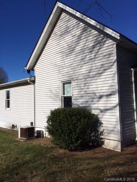 706 Maple Street Cherryville, NC 28021 - Photo 4 of 9 Gallery Image 4