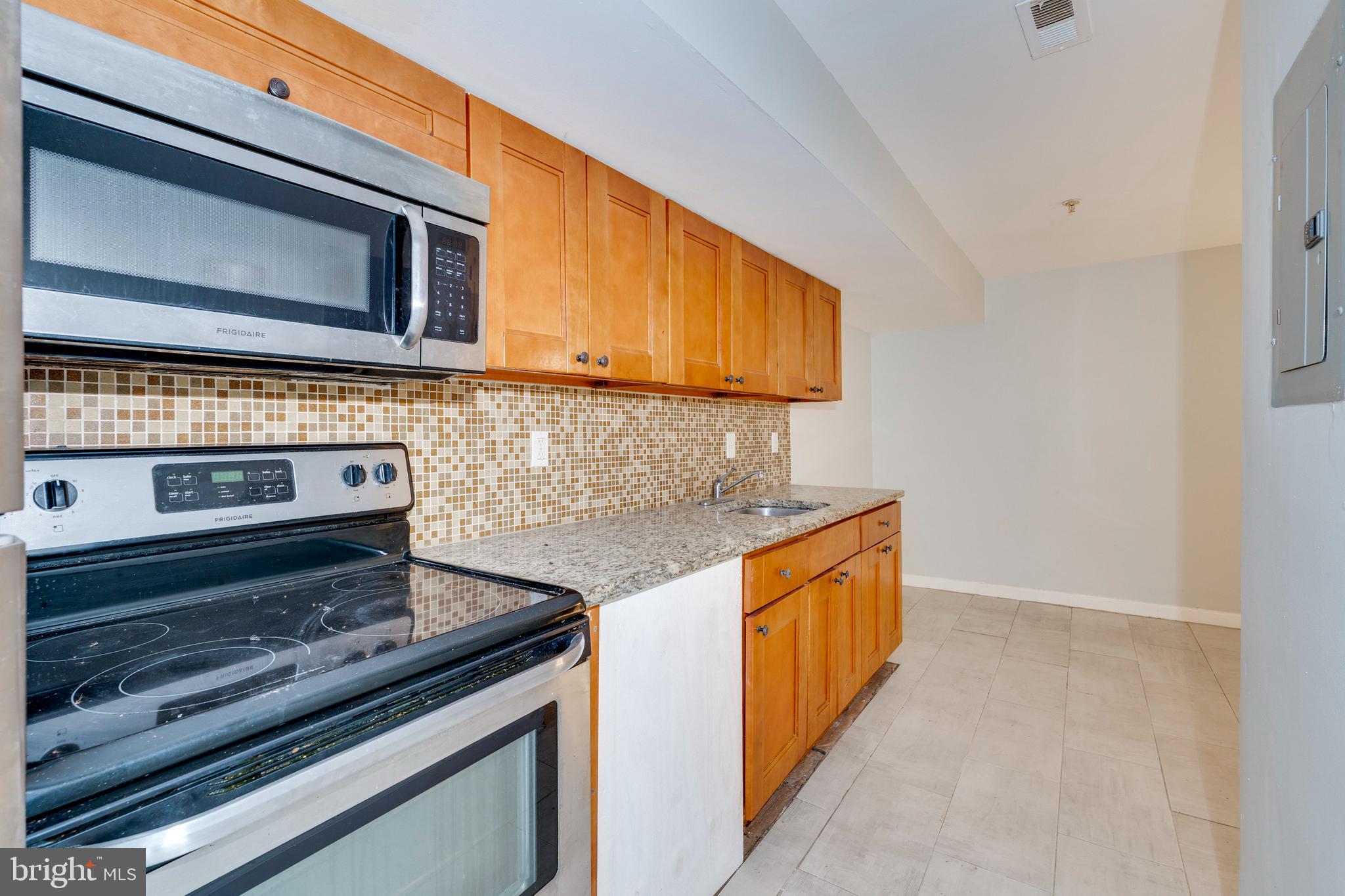 4602 Hillside Road Southeast Washington, DC 20019 - Photo 3 of 21