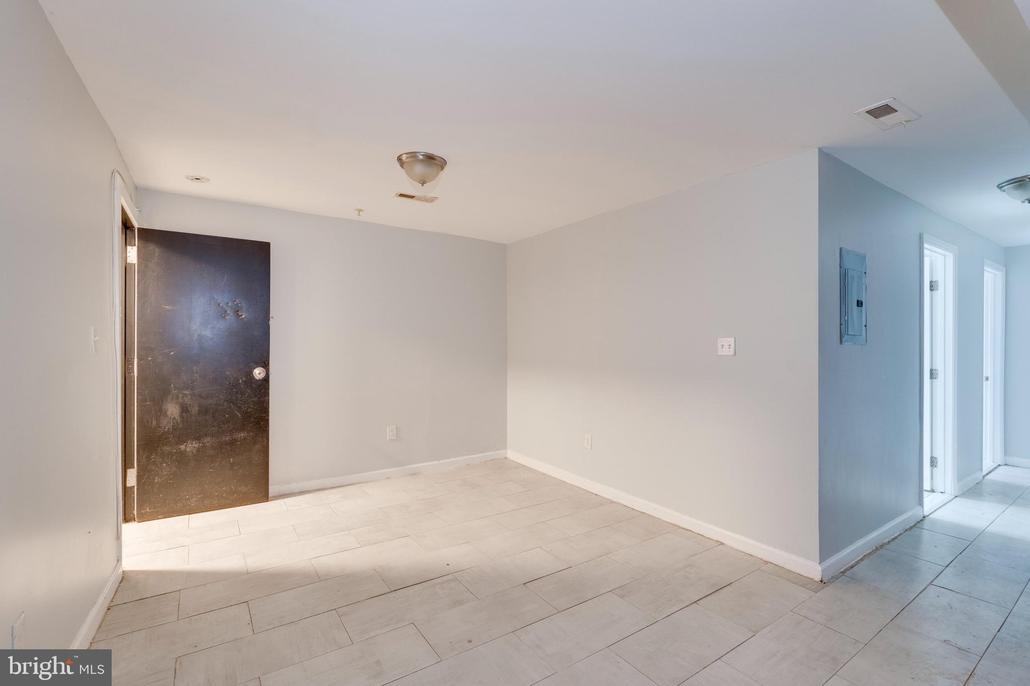 4602 Hillside Road Southeast Washington, DC 20019 - Photo 7 of 21