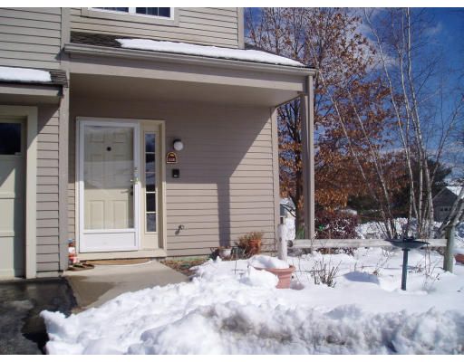 112 E Ridgefield Circle, Unit 112E Clinton, MA 01510 - Photo 1 of 6 Gallery Image 1