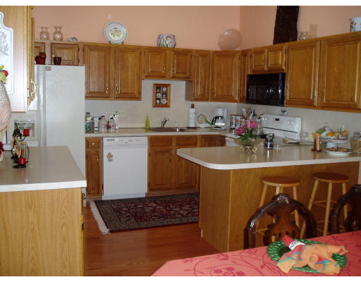 112 E Ridgefield Circle, Unit 112E Clinton, MA 01510 - Photo 2 of 6 Gallery Image 2