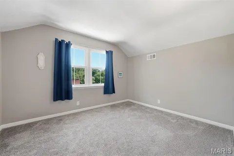 $1,089,000 | 427 Clif Side Drive, Glendale, MO 63122