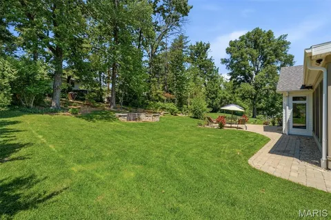 $1,089,000 | 427 Clif Side Drive, Glendale, MO 63122