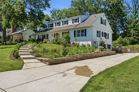 $1,089,000 | 427 Clif Side Drive, Glendale, MO 63122