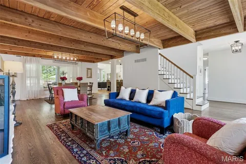 $1,089,000 | 427 Clif Side Drive, Glendale, MO 63122