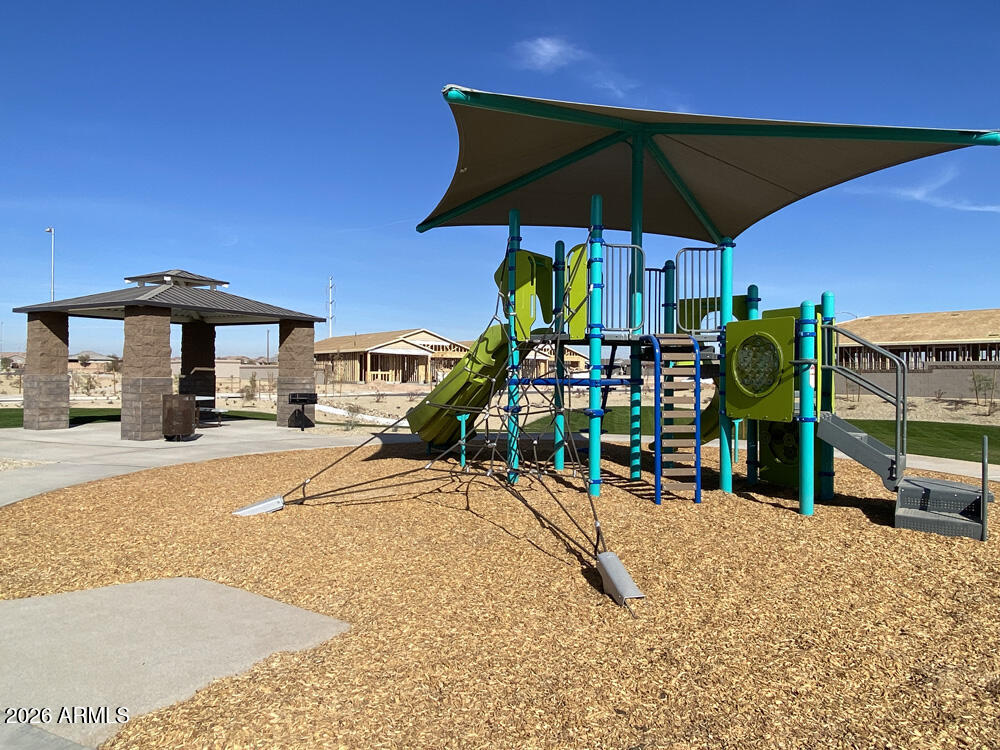 9528 West Gaby Road Tolleson, AZ 85353 - Photo 7 of 9 Park2