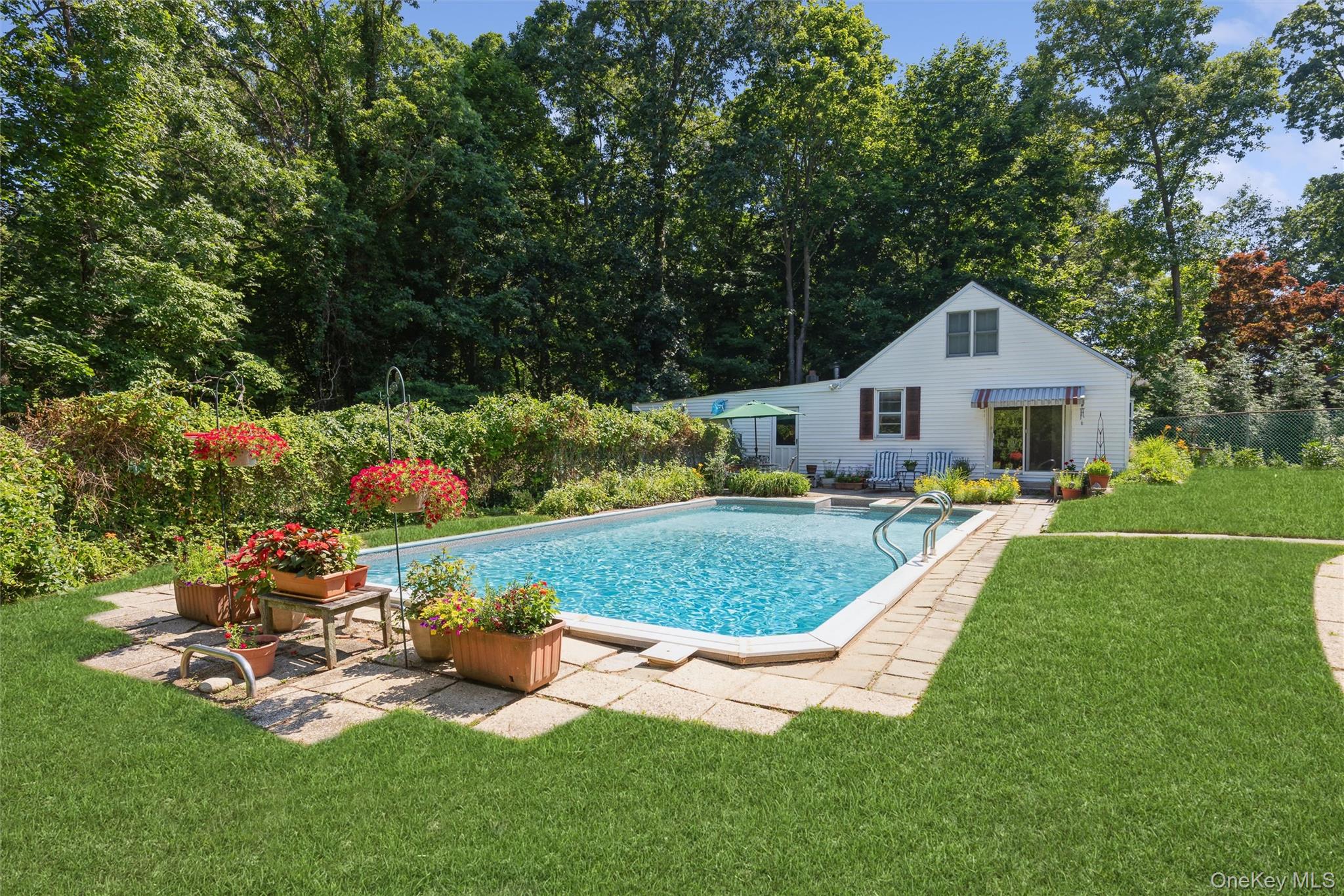 199 North Country Road Port Jefferson, NY 11777 - Photo 27 of 42