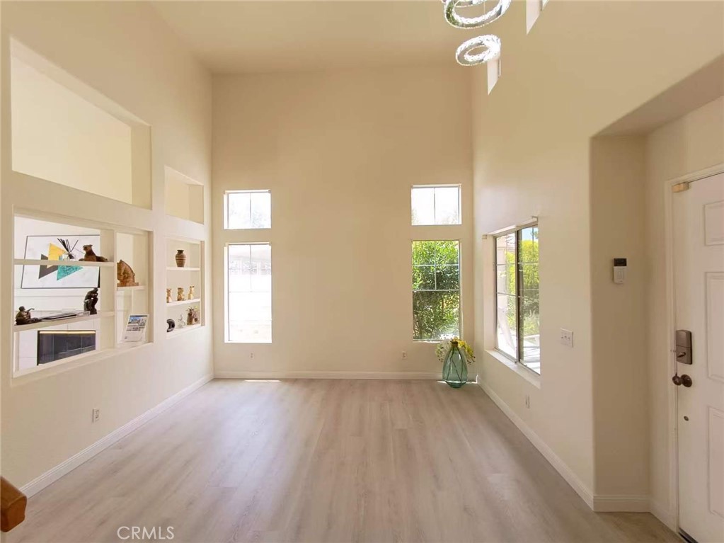 32163 Cala Torrente Temecula, CA 92592 - Photo 4 of 48