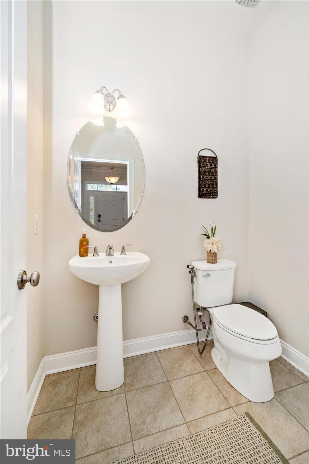 7673 Elmcrest Road Hanover, MD 21076 - Photo 21 of 56 Powder Room