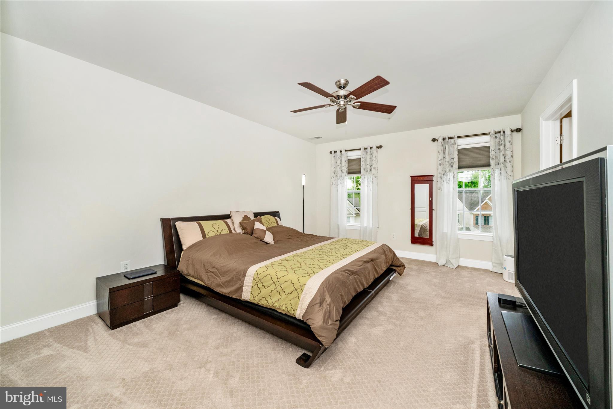 7673 Elmcrest Road Hanover, MD 21076 - Photo 22 of 56 Primary Bedroom