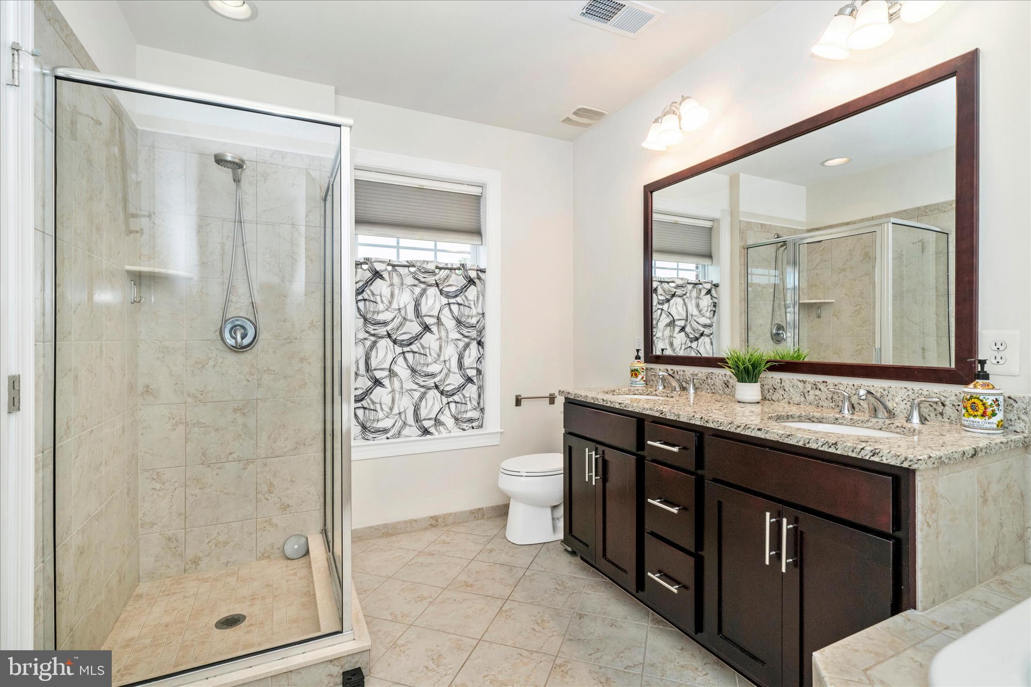 7673 Elmcrest Road Hanover, MD 21076 - Photo 27 of 56 Primary Bathroom