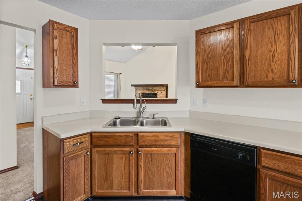 3280 Springbrook Drive Shiloh, IL 62221 - Photo 9 of 31