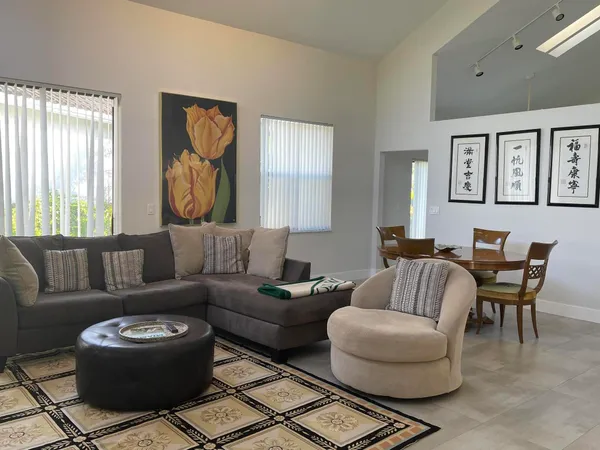 $18,000 | 17560 VÃa Capri, Boca Raton, FL 33496