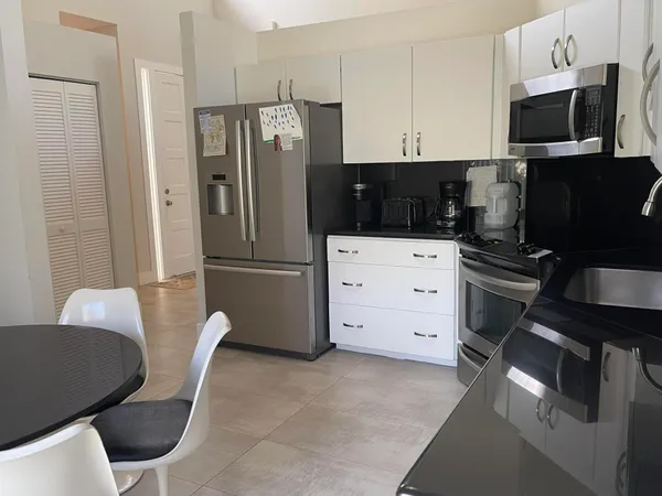 $18,000 | 17560 VÃa Capri, Boca Raton, FL 33496