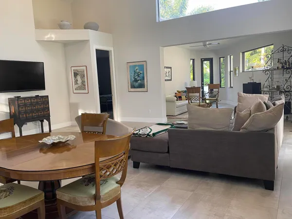 $18,000 | 17560 VÃa Capri, Boca Raton, FL 33496