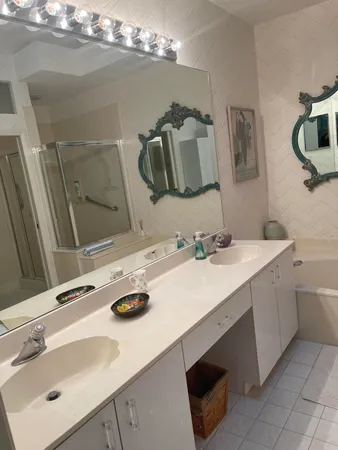 $18,000 | 17560 VÃa Capri, Boca Raton, FL 33496