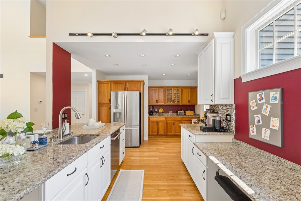 136 Davis Road, Unit 136 Acton, MA 01720 - Photo 3 of 42