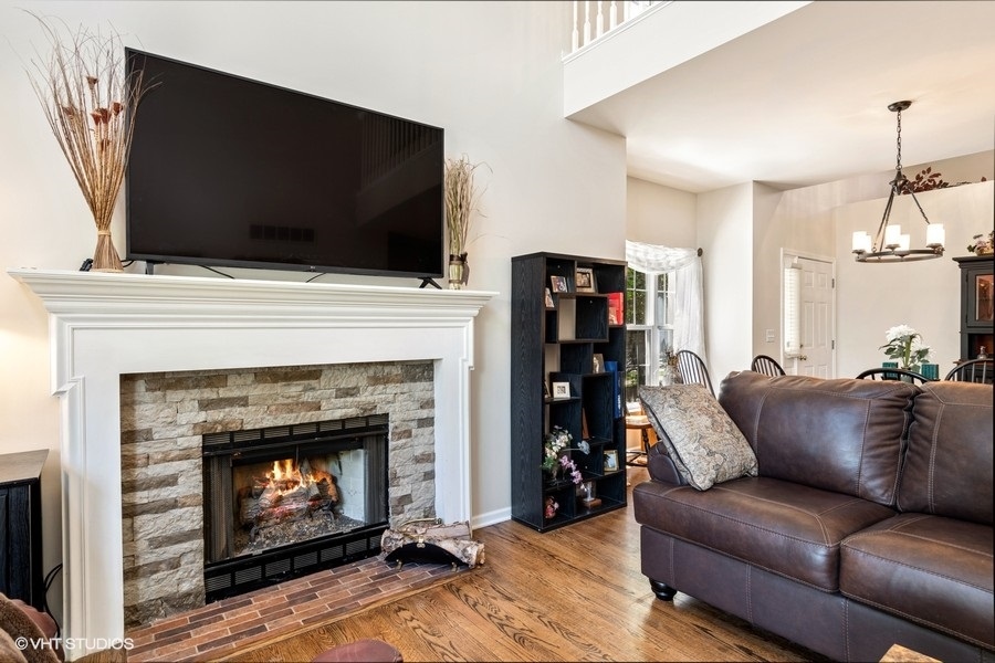 2944 Brossman Street Naperville, IL 60564 - Photo 10 of 29