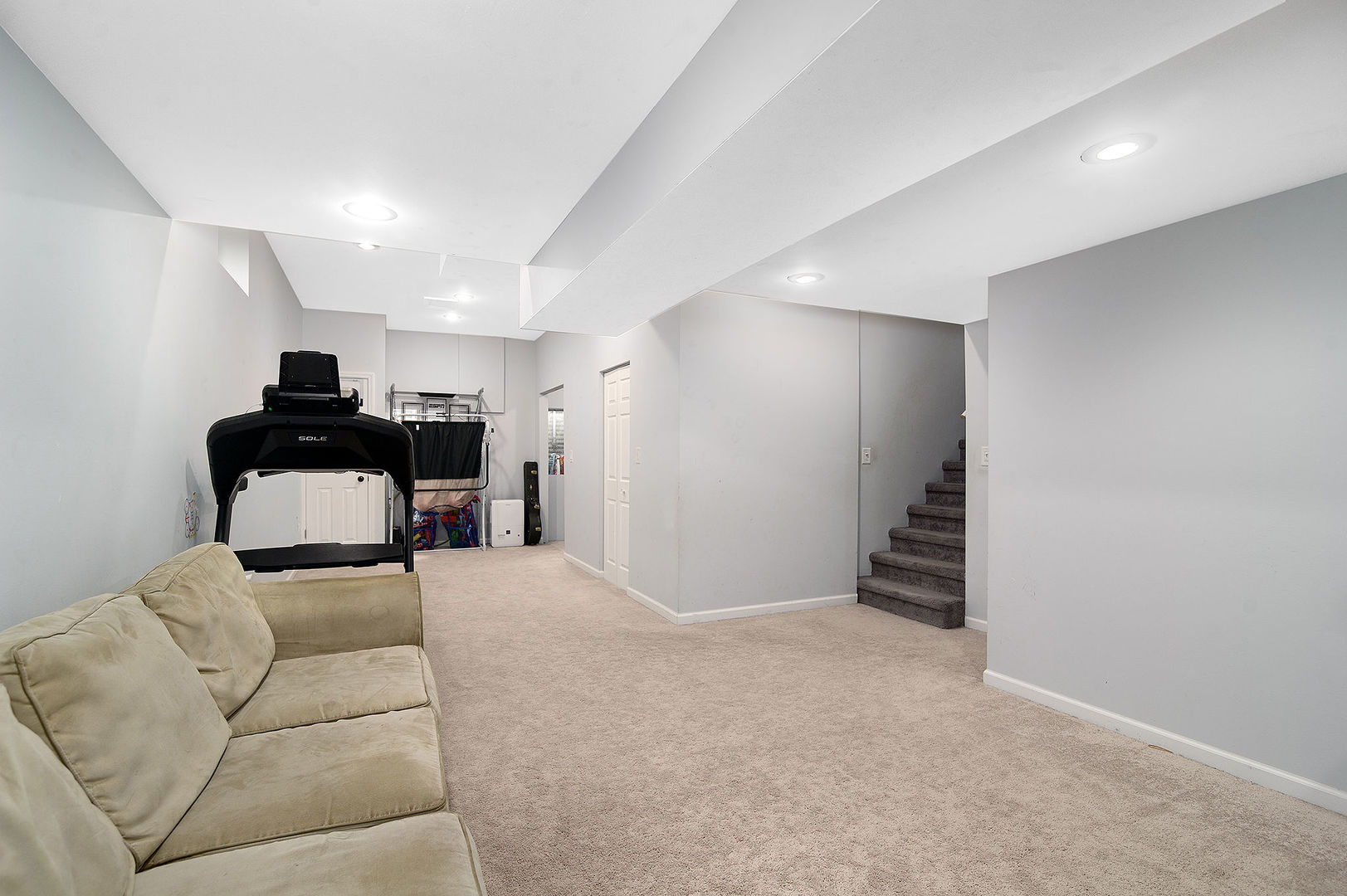 1310 Devonshire Road Buffalo Grove, IL 60089 - Photo 17 of 19