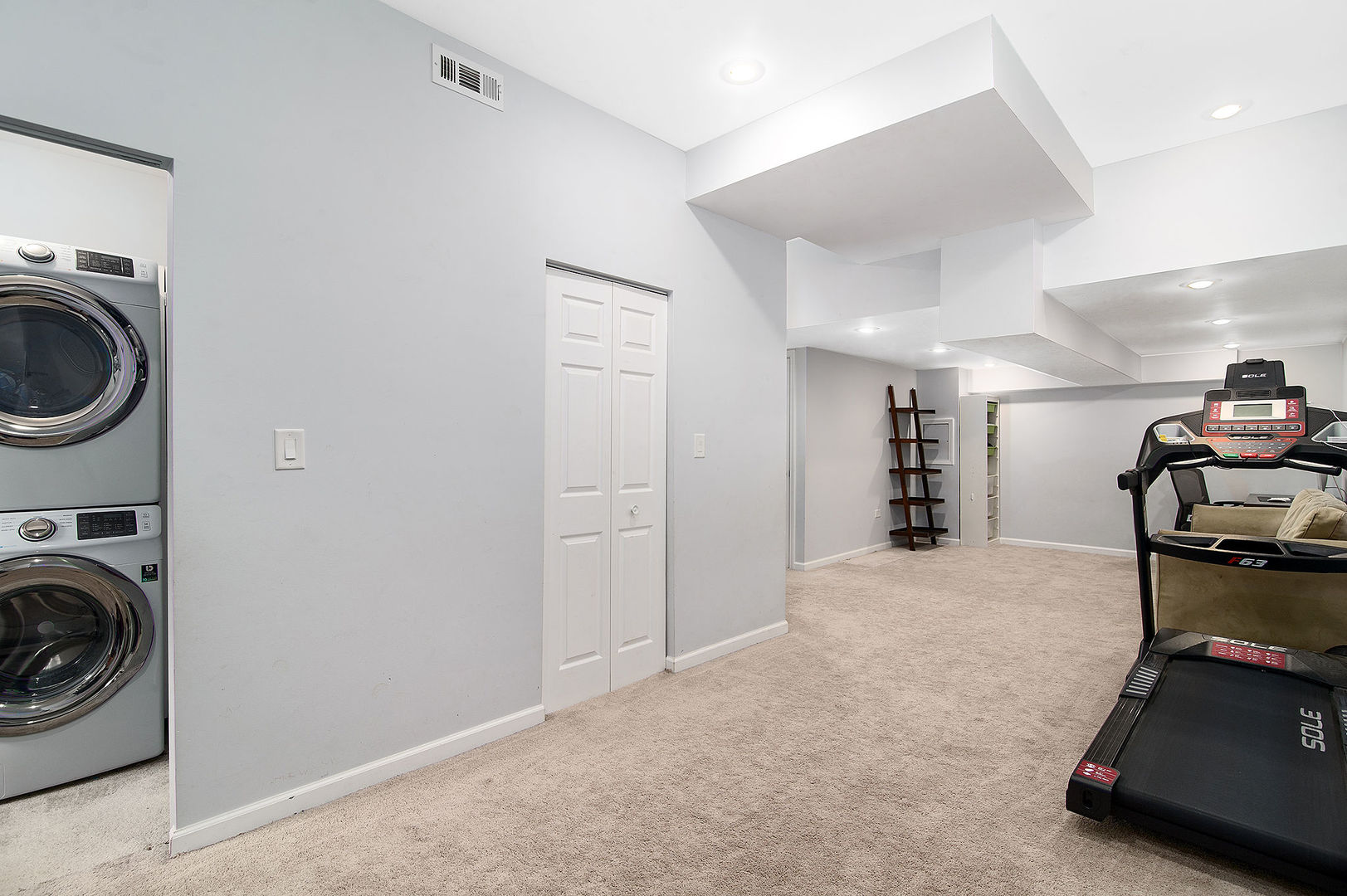 1310 Devonshire Road Buffalo Grove, IL 60089 - Photo 18 of 19