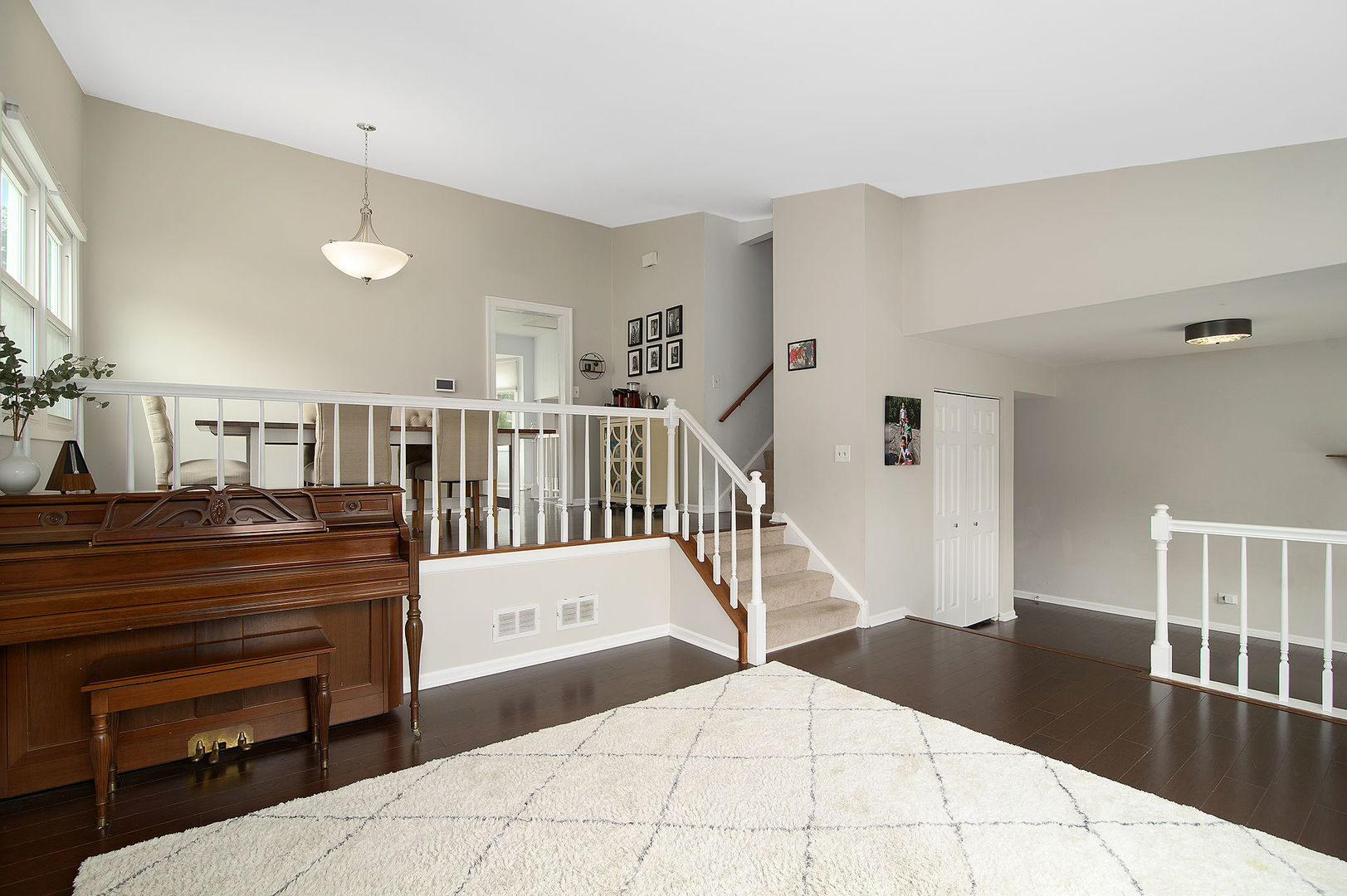 1310 Devonshire Road Buffalo Grove, IL 60089 - Photo 3 of 19