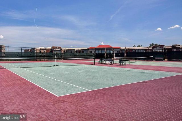 $270,000 | 19360 Magnolia Grove Square, Unit 406, Leesburg, VA 20176