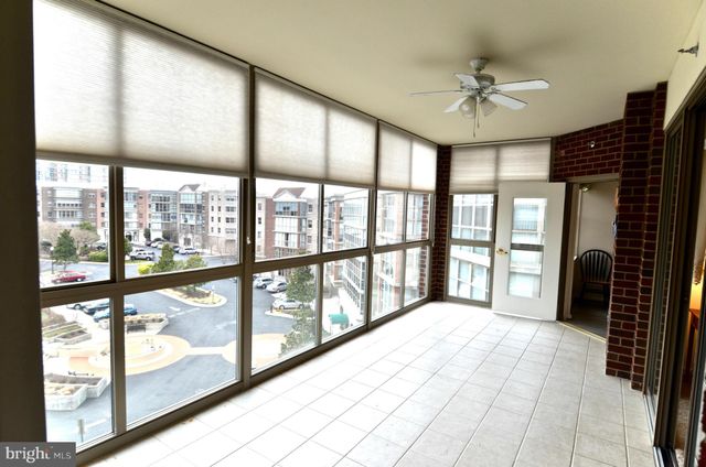 $270,000 | 19360 Magnolia Grove Square, Unit 406, Leesburg, VA 20176