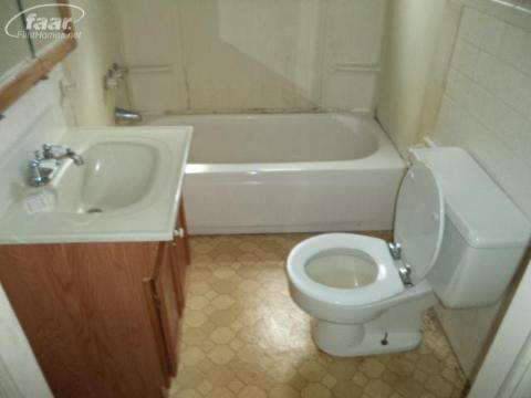 4219 North Belsay Road Flint, MI 48506 - Photo 17 of 23 20355774-16.JPG