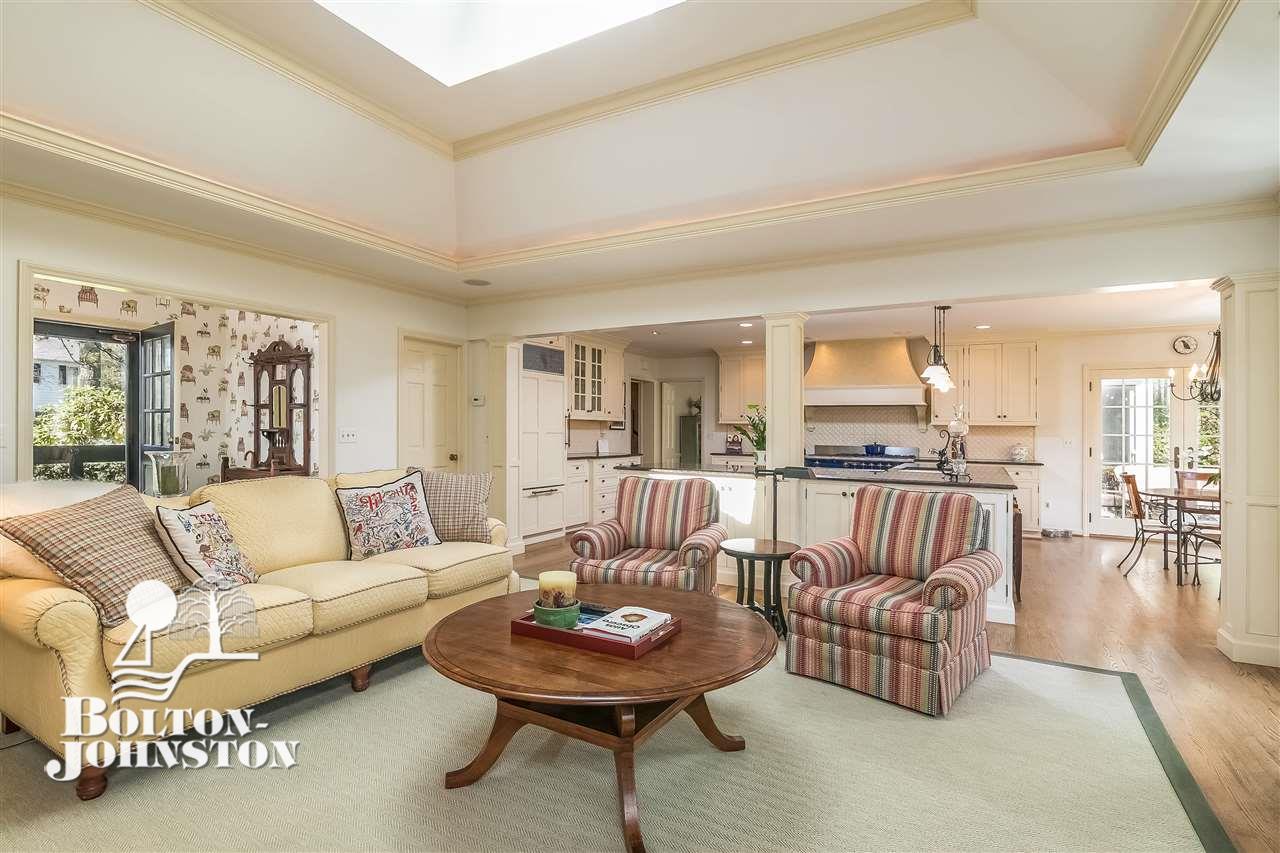 110 Touraine Road Grosse Pointe Farms, MI 48236 - Photo 17 of 68