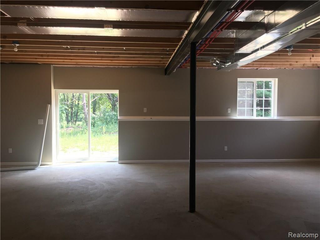 2735 Bowen Road Howell, MI 48843 - Photo 27 of 31