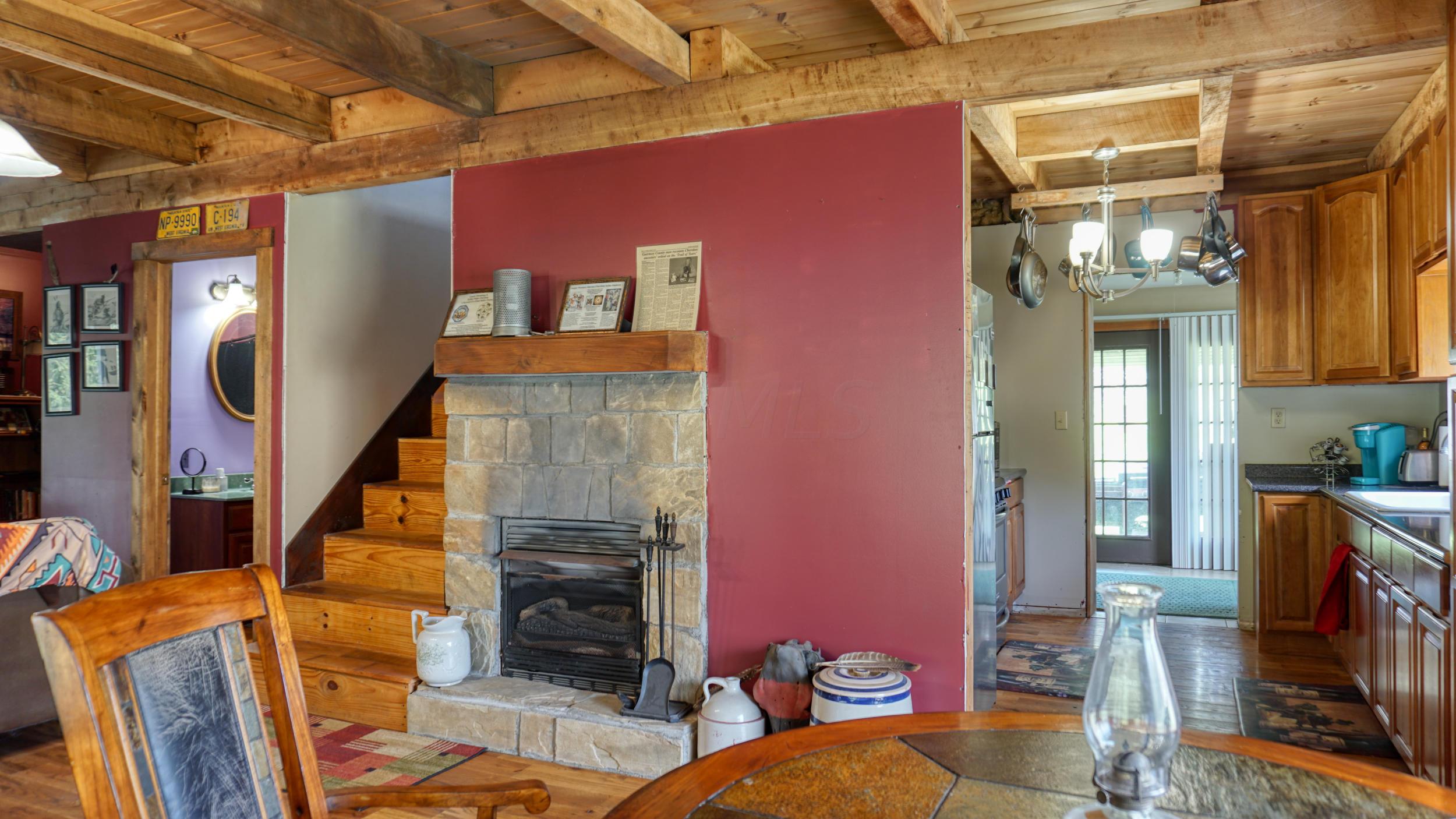 7477 Manila Road Cambridge, OH 43725 - Photo 14 of 58