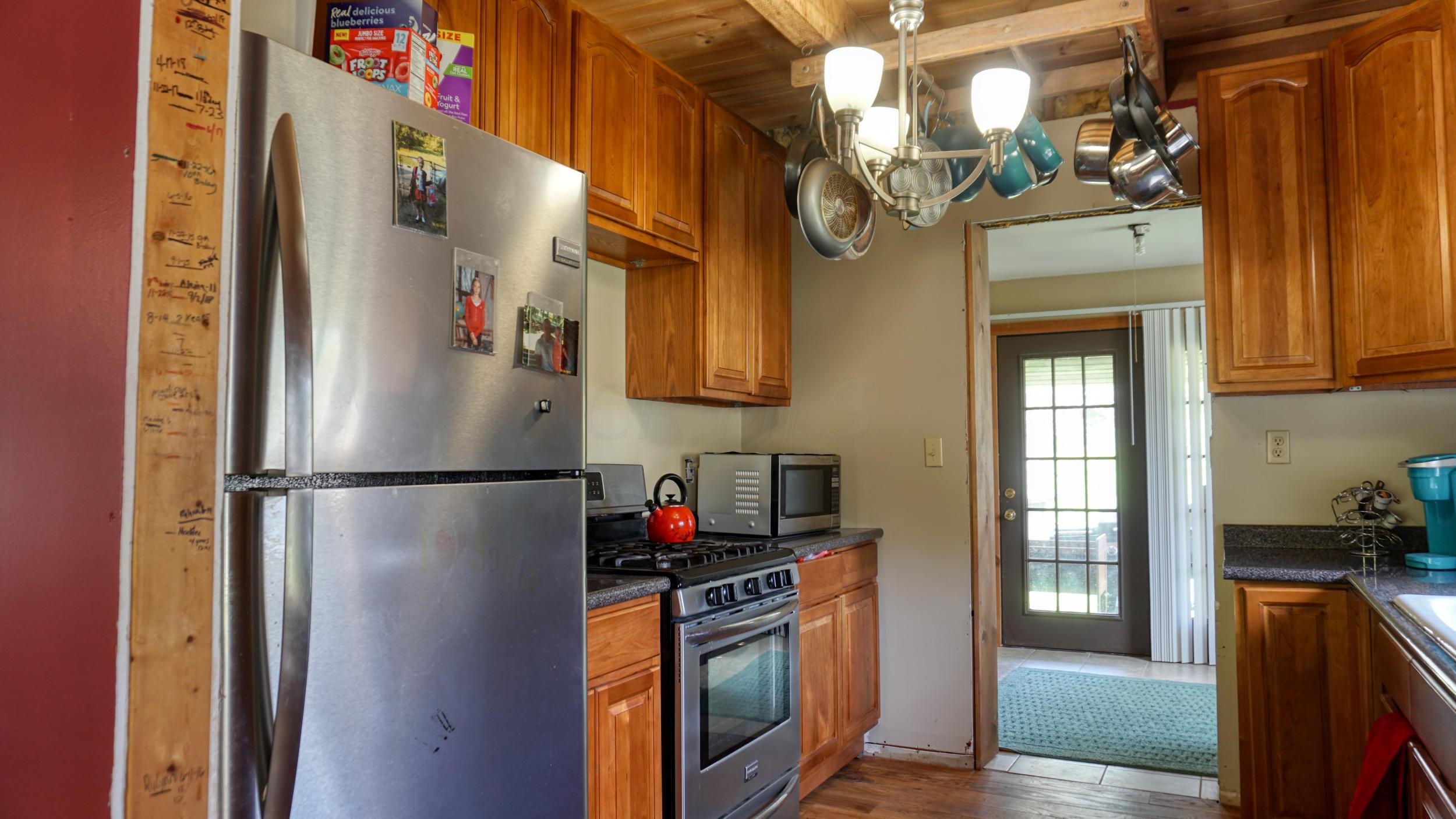 7477 Manila Road Cambridge, OH 43725 - Photo 27 of 58