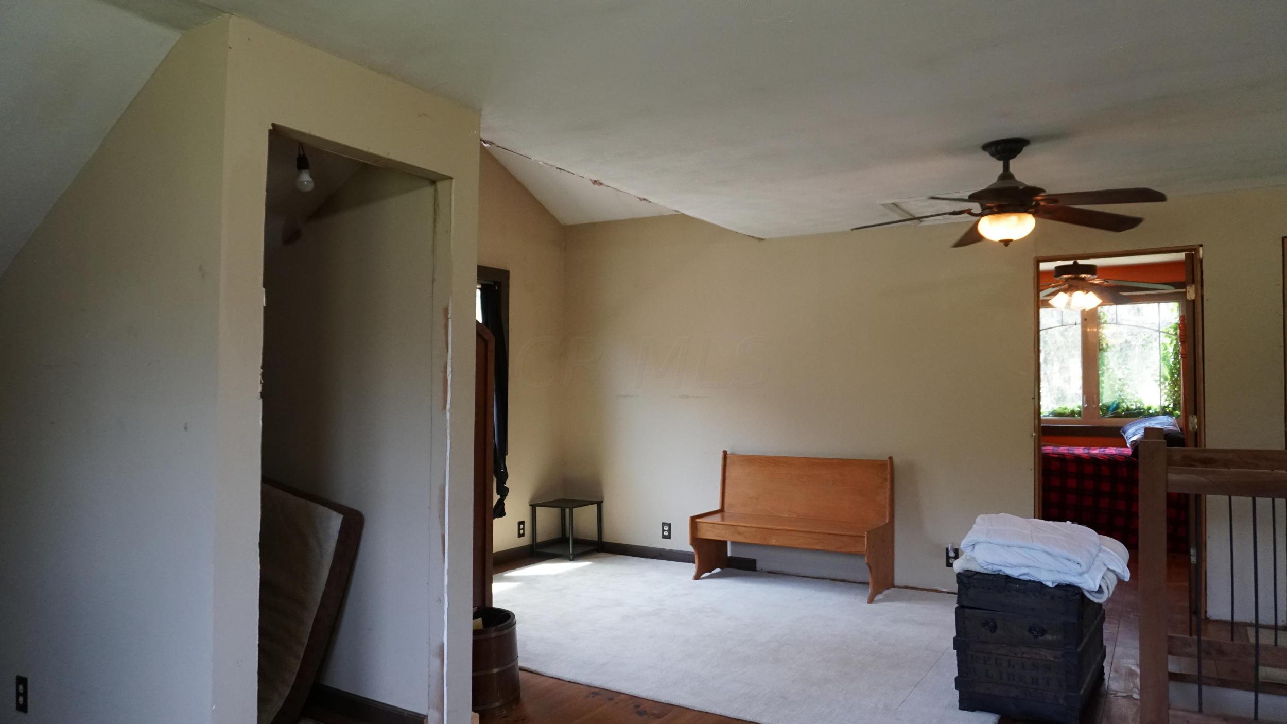 7477 Manila Road Cambridge, OH 43725 - Photo 46 of 58