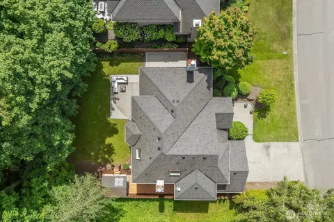 $1,528,000 | 4020 262nd Place Southeast, Sammamish, WA 98029