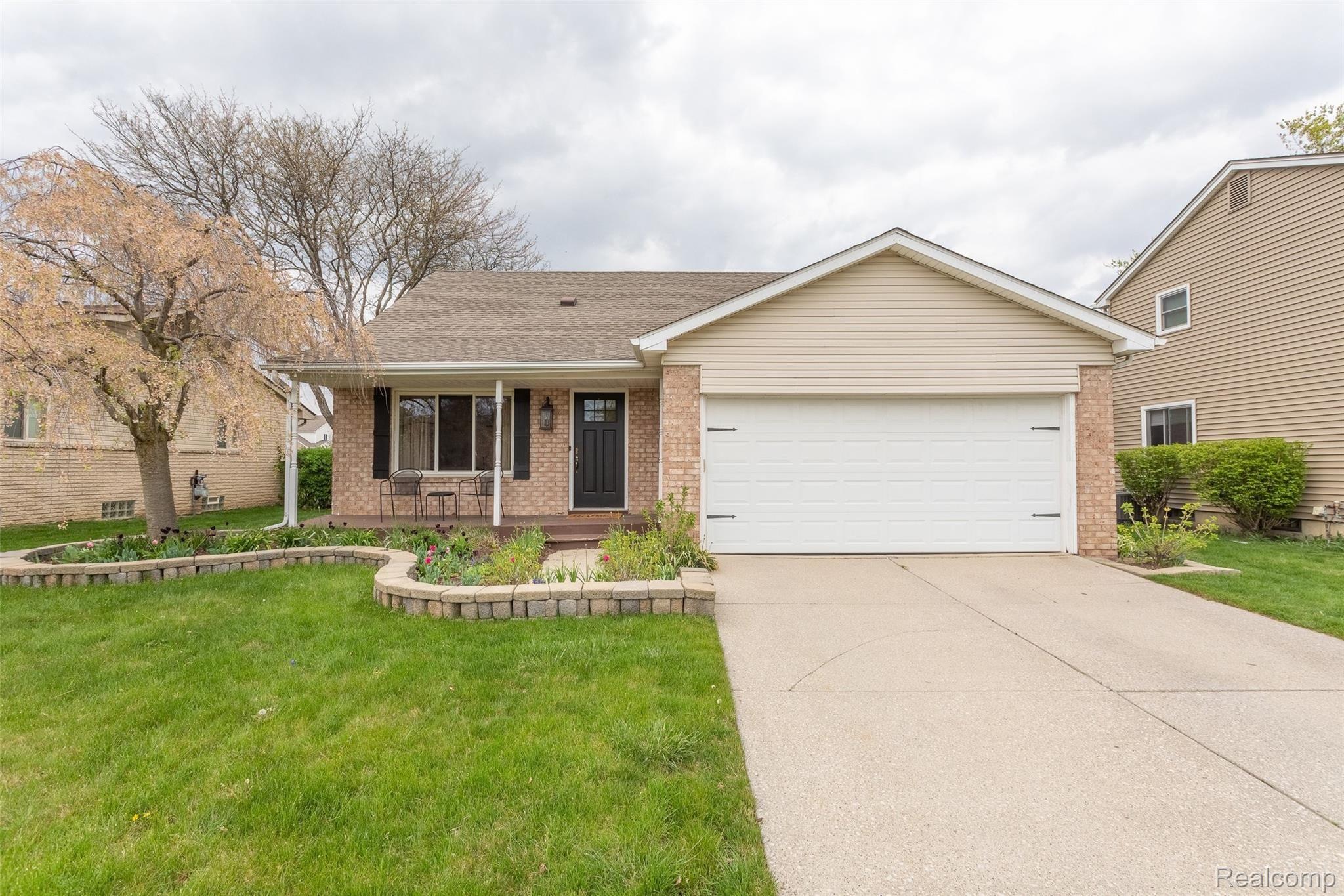 44148 Proctor Road Canton, MI 48188 - Photo 2 of 36 Proctor-27.jpg