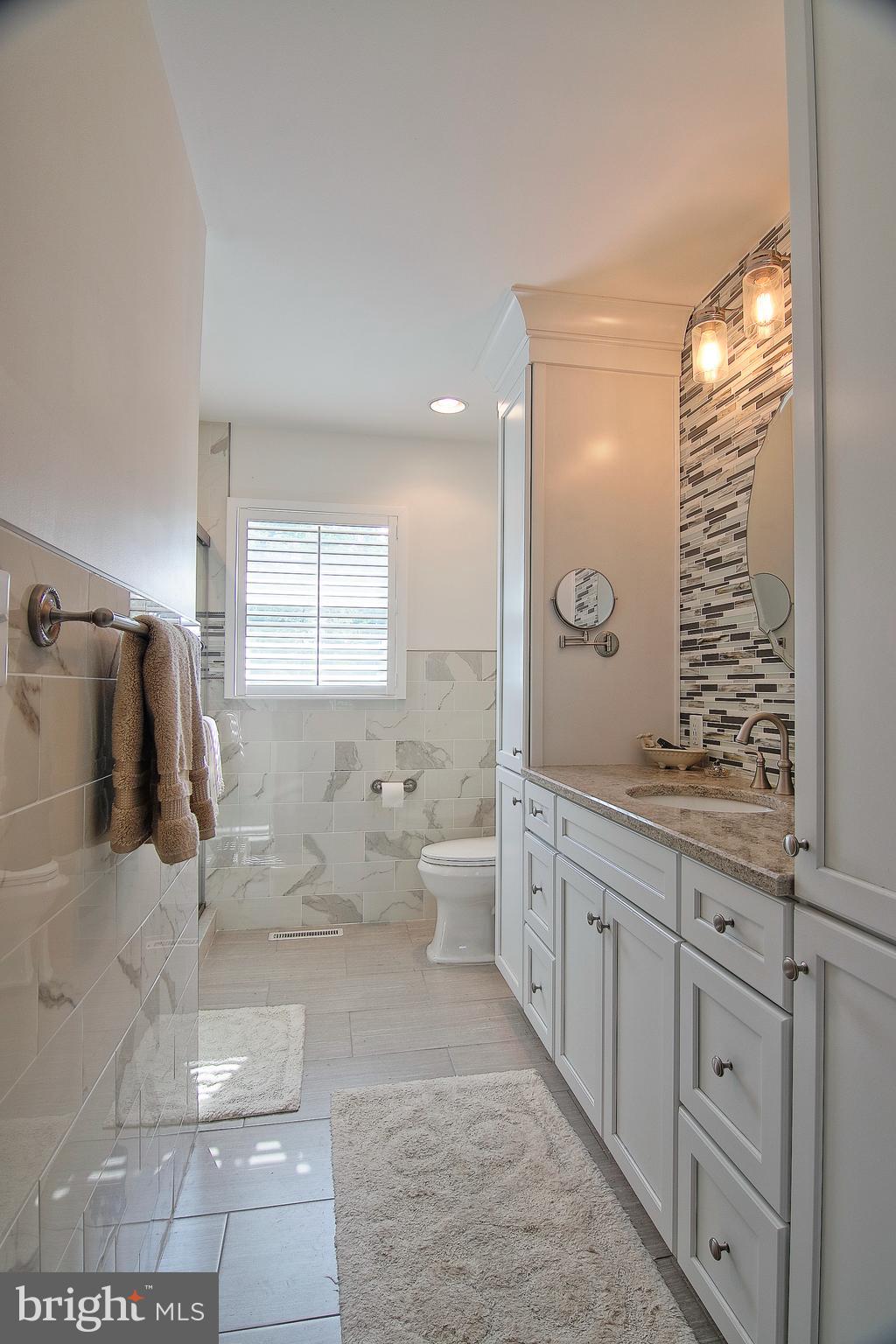 170 Rose Valley Road Pottstown, PA 19464 - Photo 19 of 34 Private Upgraded Bath