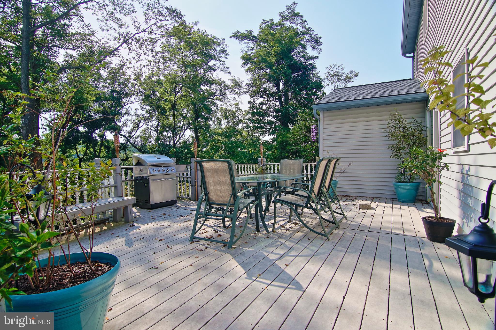 170 Rose Valley Road Pottstown, PA 19464 - Photo 26 of 34 Oversized Composite Deck
